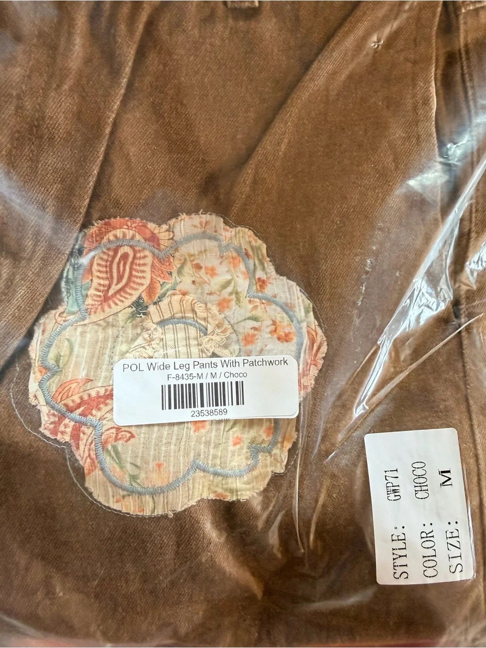 POL Boho Choco Wide-Leg Floral Patch Pants - Picture 4 of 4